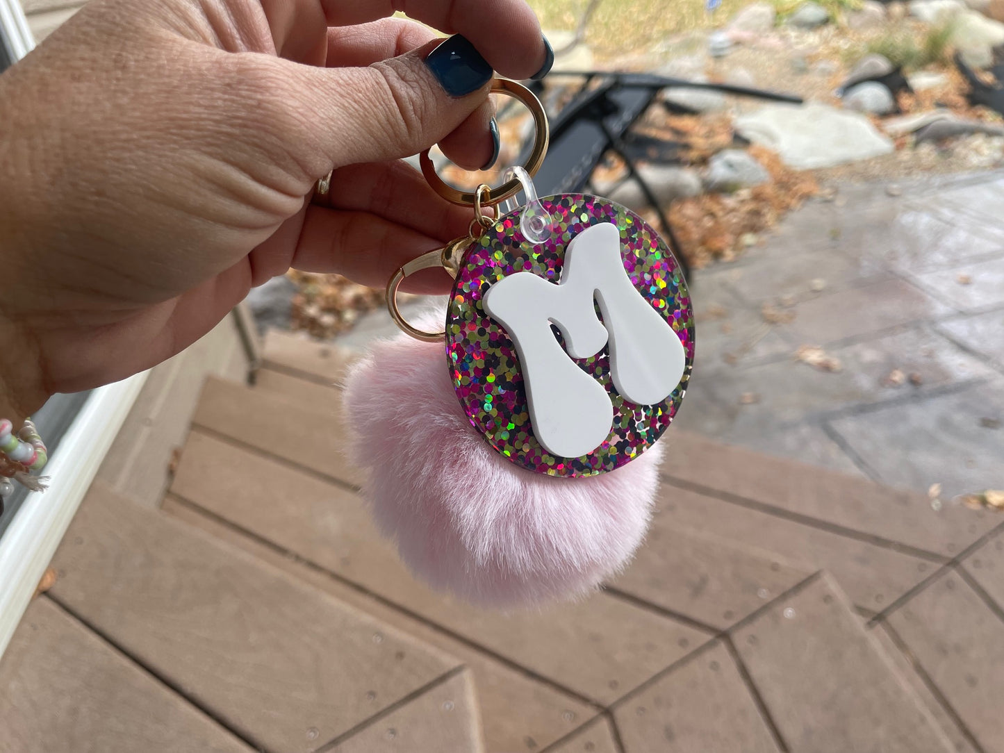 Sparkly Initial Keychain with Puff - ENG