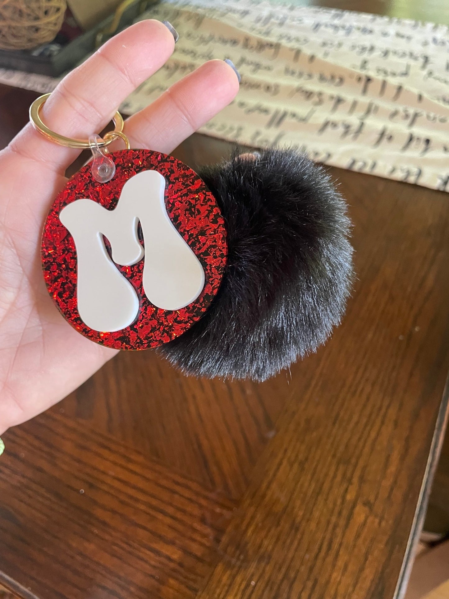 Sparkly Initial Keychain with Puff - ENG