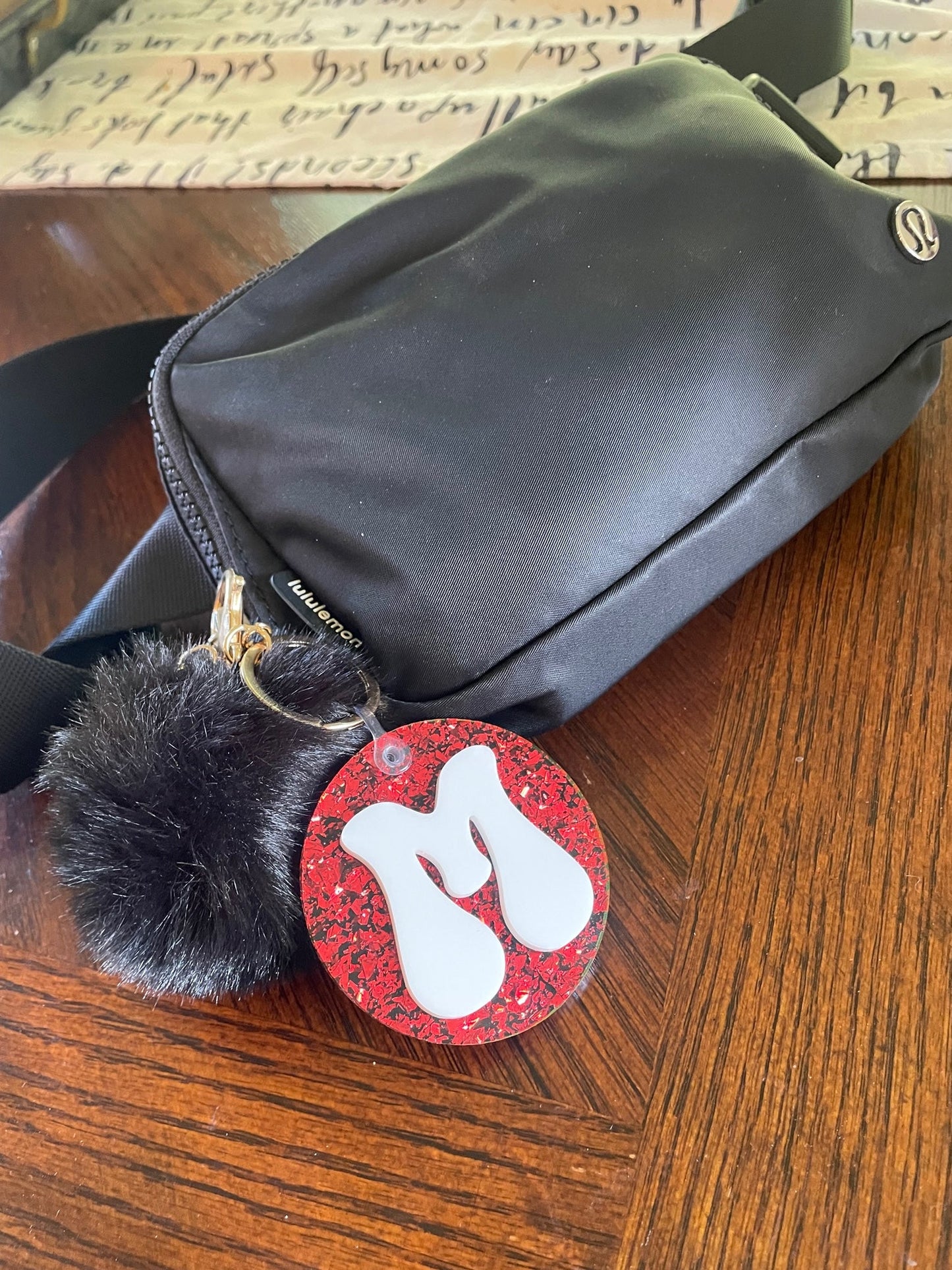 Sparkly Initial Keychain with Puff - ENG
